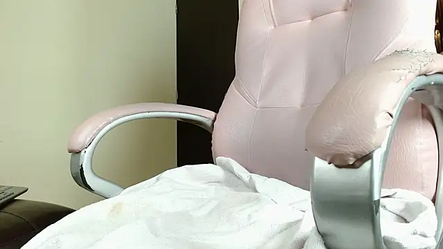 Chat +18 de Lolagolden1 ao vivo