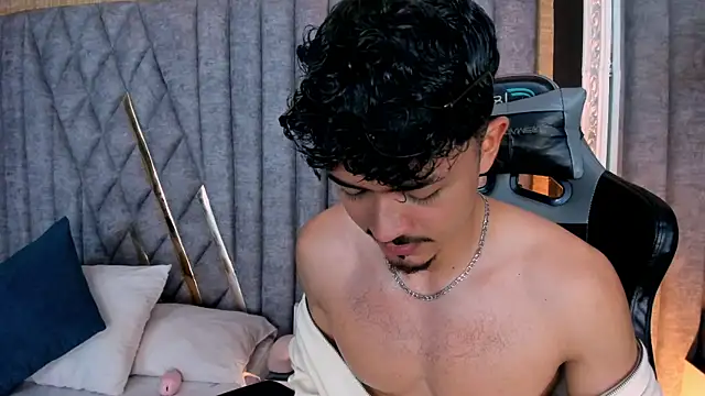 NicolaiKarav Webcam Show