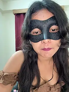 Chat +18 de raavigirl ao vivo