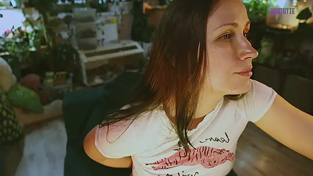 Chat +18 de Inkbuttercup ao vivo