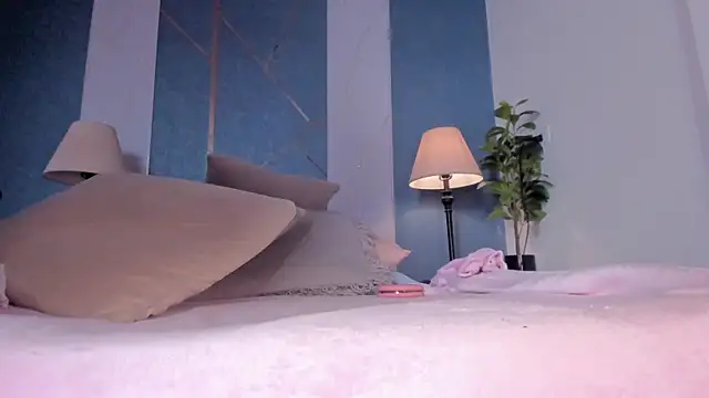 Swt_skinny_ Live XXX-Chat