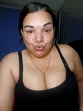 Chat XXX en directo de Zuleyka_69