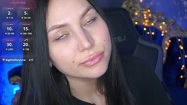 EliseVelour 即時 XXX 聊天