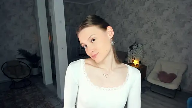 LianneBynon webcam show