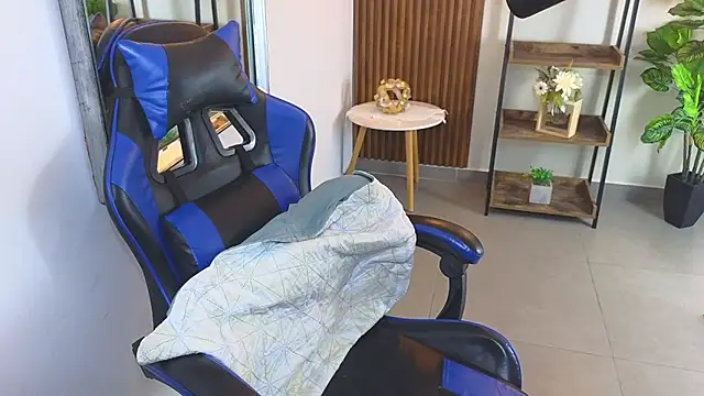 Kenya--Buhle ওয়েবক্যাম শো