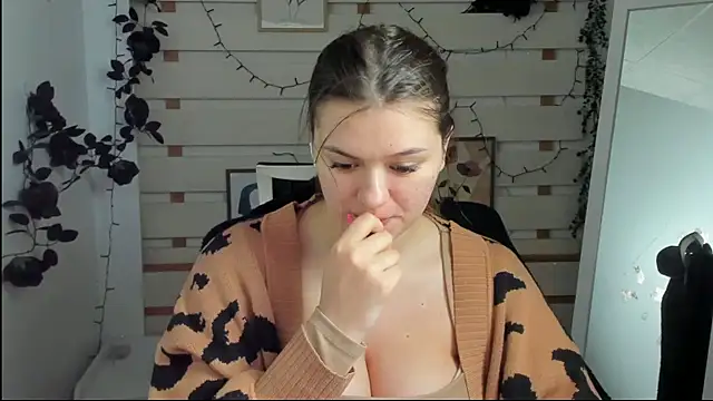 Chat XXX en directo de Josephine_Kiss