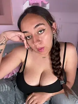 Im_Luuu's Live XXX Chat