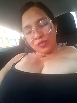 ISABELLA-24_ Chat XXX in diretta