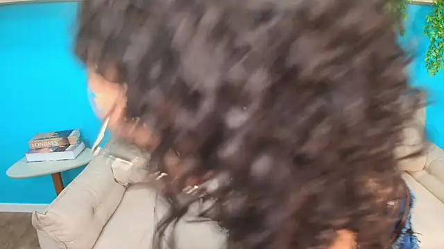 Show de Sally_Diazz na webcam