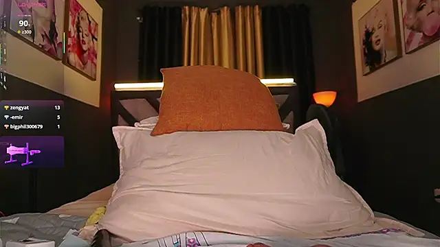 Emilyjhonson_01's Live XXX Chat