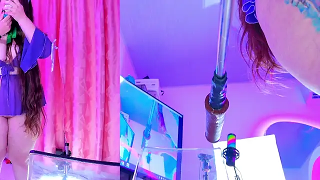 NathaxaLeans' Live XXX Chat