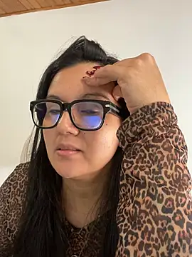 SWEETLILY18's Webcam Show