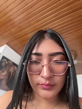 ami_santos লাইভ XXX চ্যাট