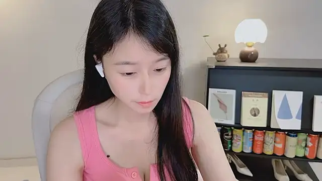 Onechestnut লাইভ XXX চ্যাট