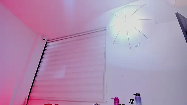 Fernanda_liie_ লাইভ XXX চ্যাট