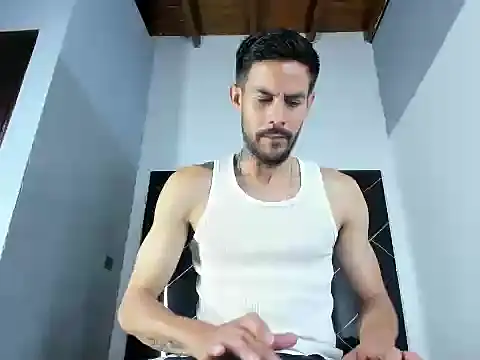 Leo_Vesper: διαδικτυακό σόου στην κάμερα