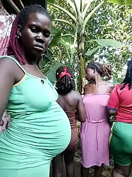 holygrail001 লাইভ XXX চ্যাট