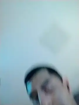 Chat +18 de k1oudE ao vivo