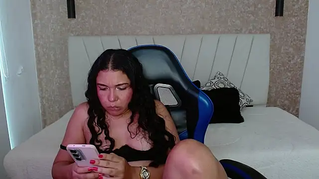 AliceSmity_: απευθείας συνομιλία ΧΧΧ