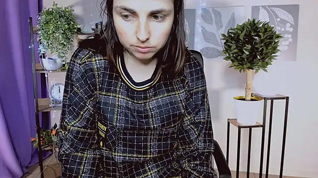 MartaEdams Adlı Modelin Canlı XXX Sohbeti