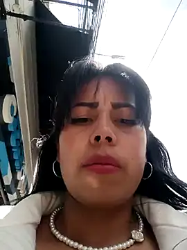 _andrea30 Adlı Modelin Canlı XXX Sohbeti