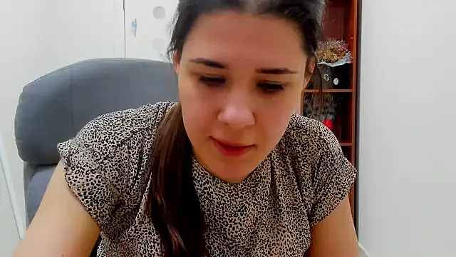 Joannia live XXX chat