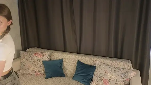 DianneColle Adlı Modelin Canlı XXX Sohbeti