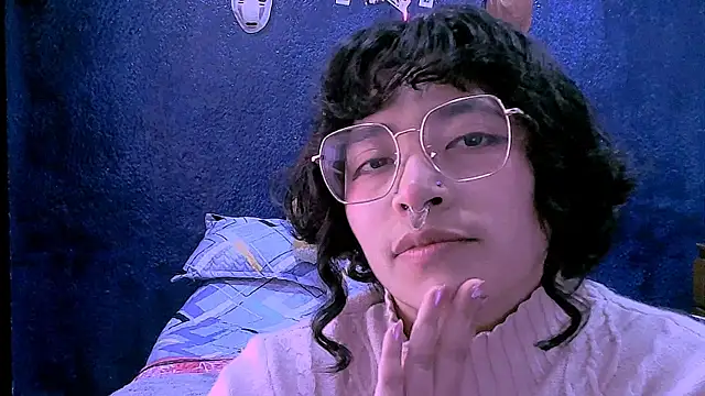 NinaYellown Live XXX chat