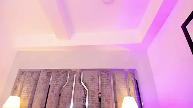 Chat +18 de Ciara_Benet ao vivo