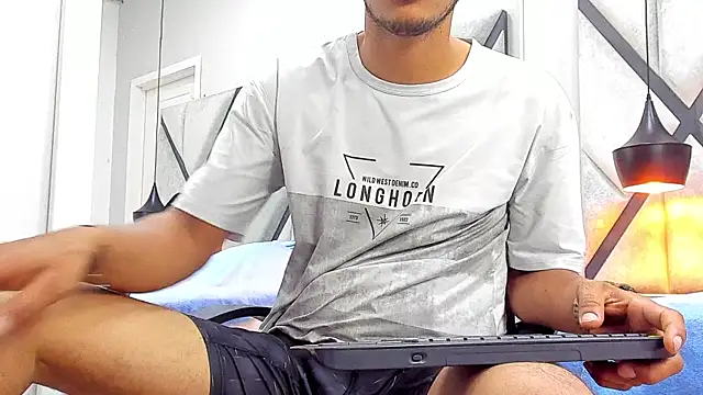 NohaBrooks Adlı Modelin Web Kamerası Şovu