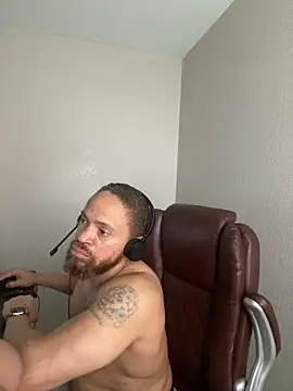 Fathero1time Live XXX Chat