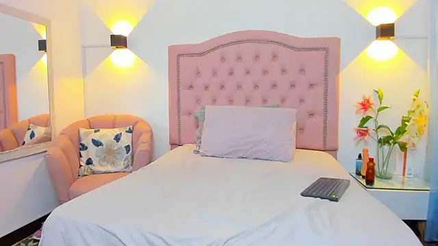 Živý XXX chat Paulynavera