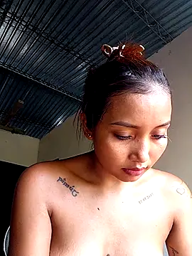 Genesis_18_ Adlı Modelin Canlı XXX Sohbeti