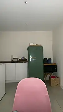 eaumineraleのライブXXXチャット