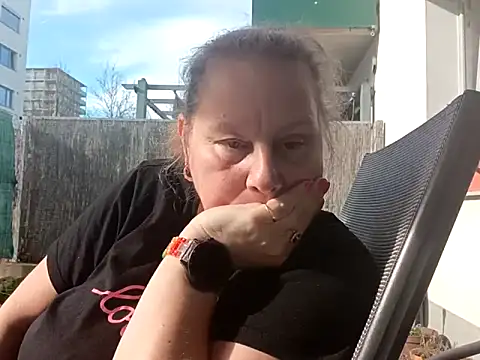 Jahudka47 Chat XXX in diretta