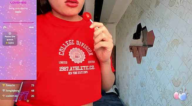 Онлайн чат XXX Zoe__Taylor__