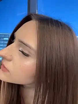 AnitaFly Adlı Modelin Canlı XXX Sohbeti