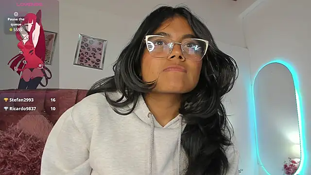 luna_velveth's Live XXX Chat