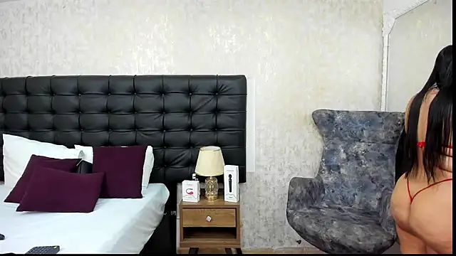 AmaliaDalton Adlı Modelin Canlı XXX Sohbeti