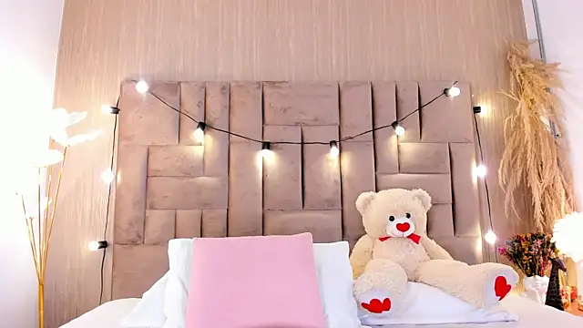 ClaradelMar Adlı Modelin Canlı XXX Sohbeti