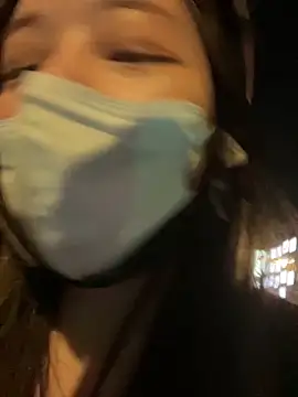 Lovelyanan webkamerás műsora