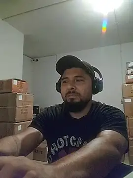 BustedCall: вебкам-шоу