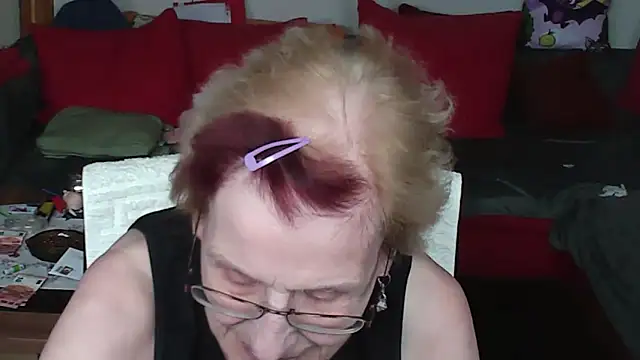 HeisseomaOriginal – Live XXX-chat