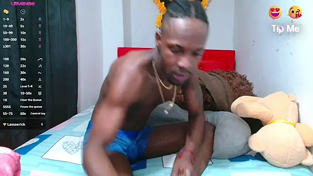 Aroonsexyboy Show in webcam