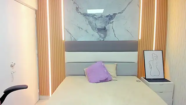 LEYNABRAUN – Live XXX-chat