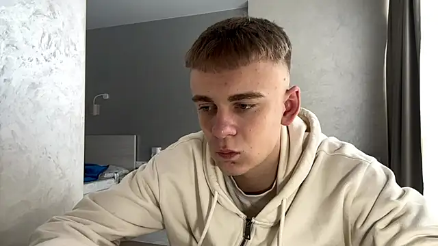 SoloFury 现场XXX聊天