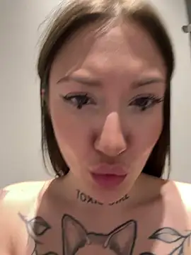 SaintSquirt Chat XXX live