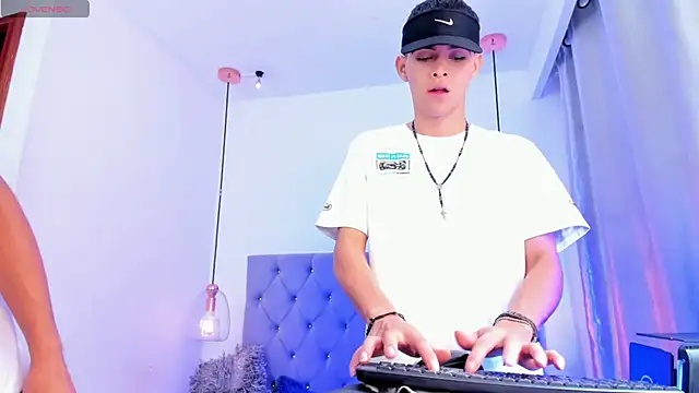 your_d0ll1 即時 XXX 聊天