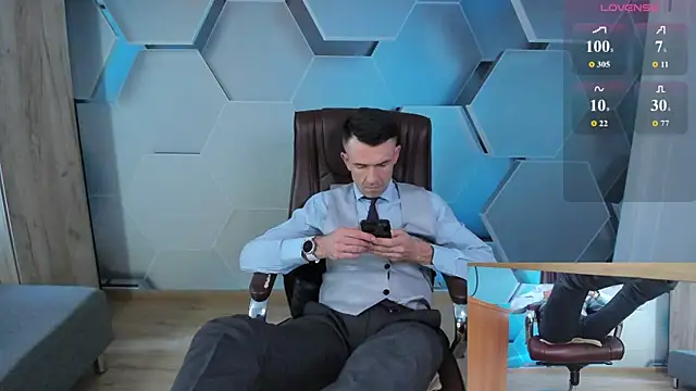 SteveTiger Live XXX Chat