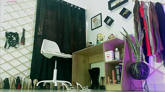 Živý XXX chat myla_sarah